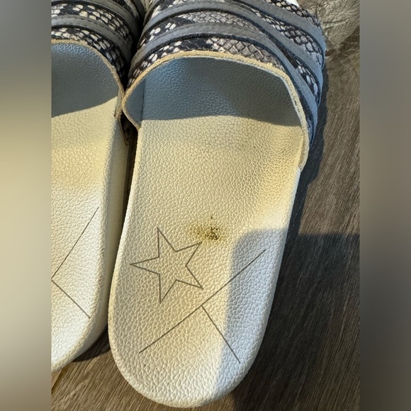 Adidas Snakeskin Slides - Picture 4 of 5
